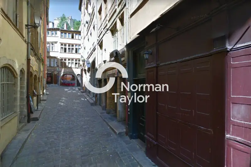 Local commercial à céder à Lyon 5. 