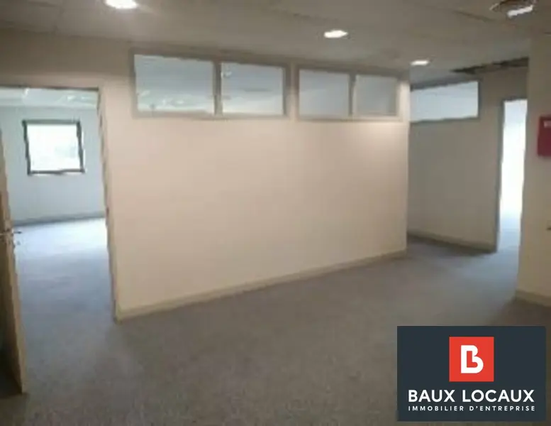 Bureau à louer - Avignon (84000) - 143 m² - 2 565 €/mois