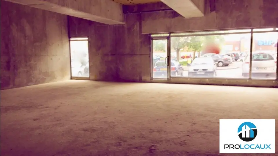 Local Commercial à louer - Évreux (27000) - 150 m² - 1 500 €/mois