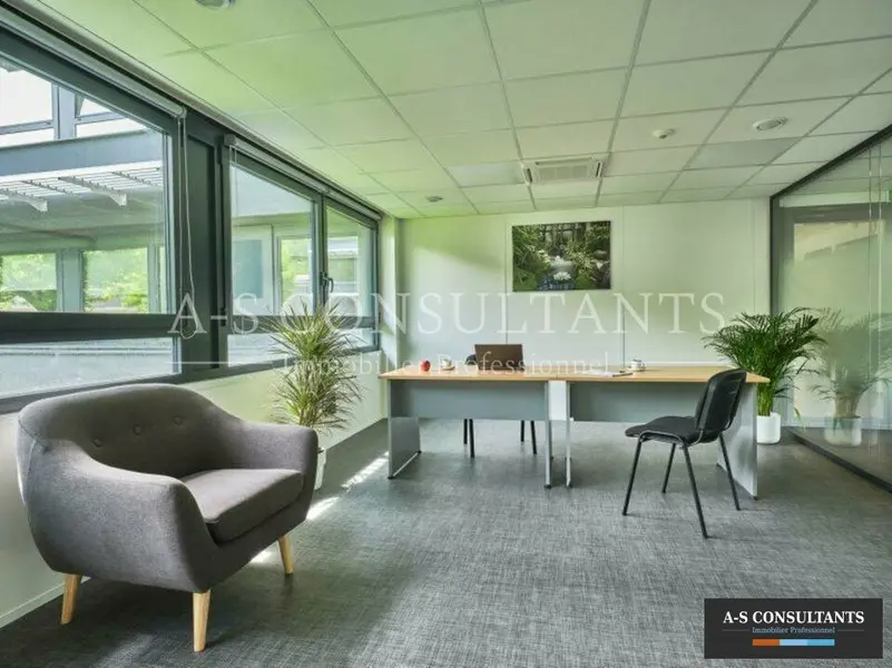 A louer Bureaux 1000m² Le Cheylas