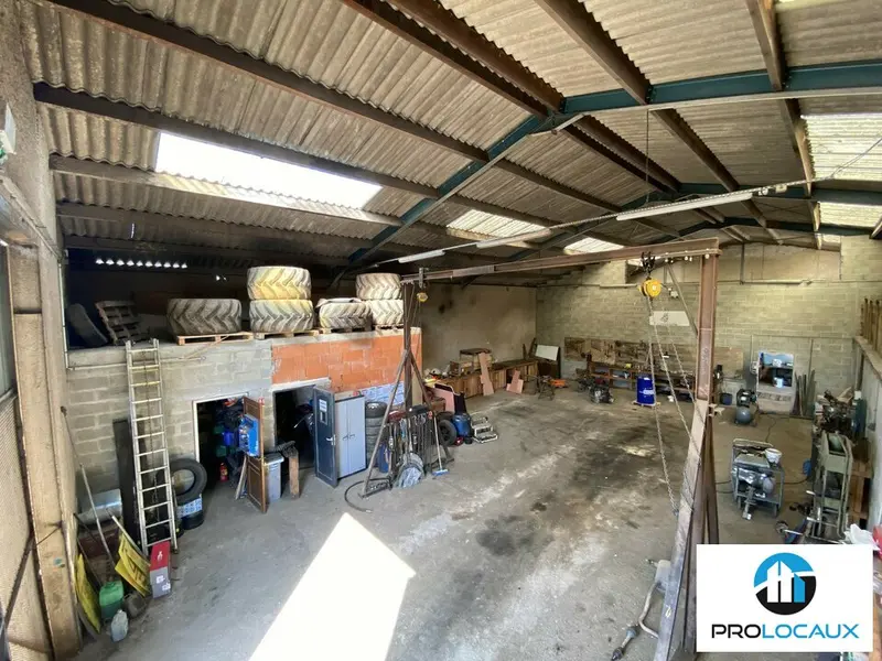 Entrepôt / Activité à louer - Martot (27340) - 480 m² - 1 797 €/mois