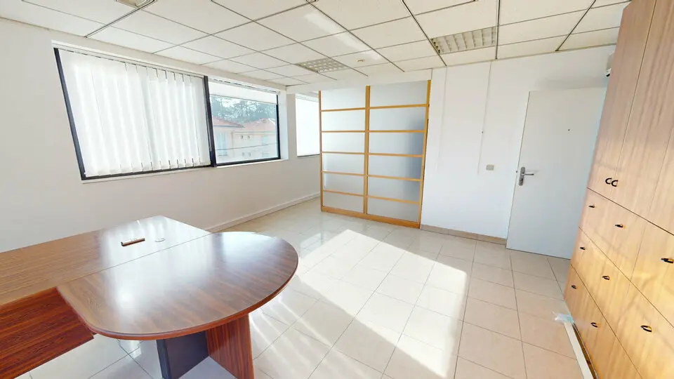 Bureau à louer - Nice (06200) - 70 m² - 1 380 €/mois