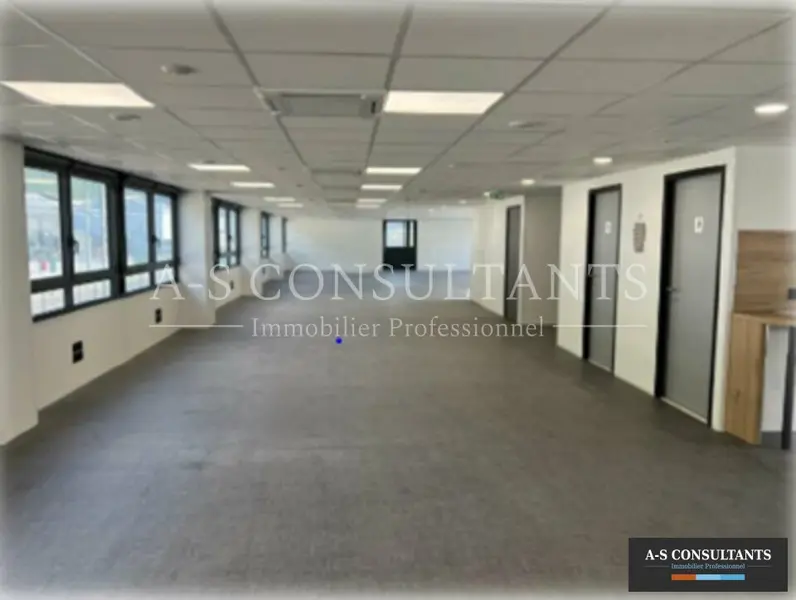 A louer Bureaux 400m² Le Cheylas