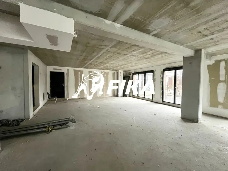 Local Commercial à vendre - (33100) - 55 m²