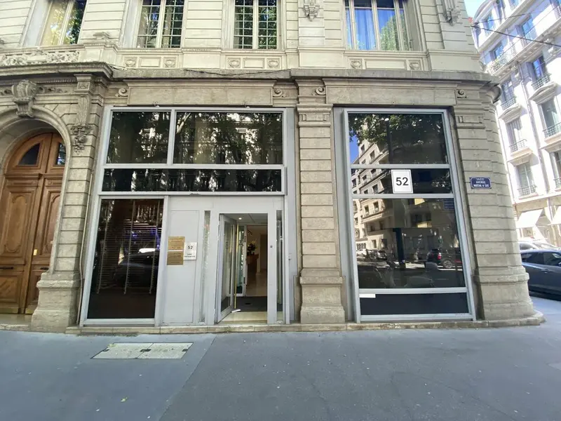 A louer Local commercial  270m² Lyon 06