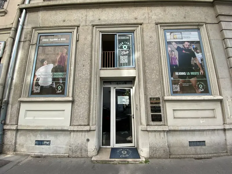 A vendre Local commercial  150m² Lyon 06