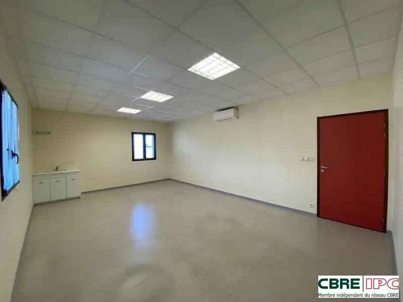LOCATION - CABINET MEDICAL - REF : 7016YA