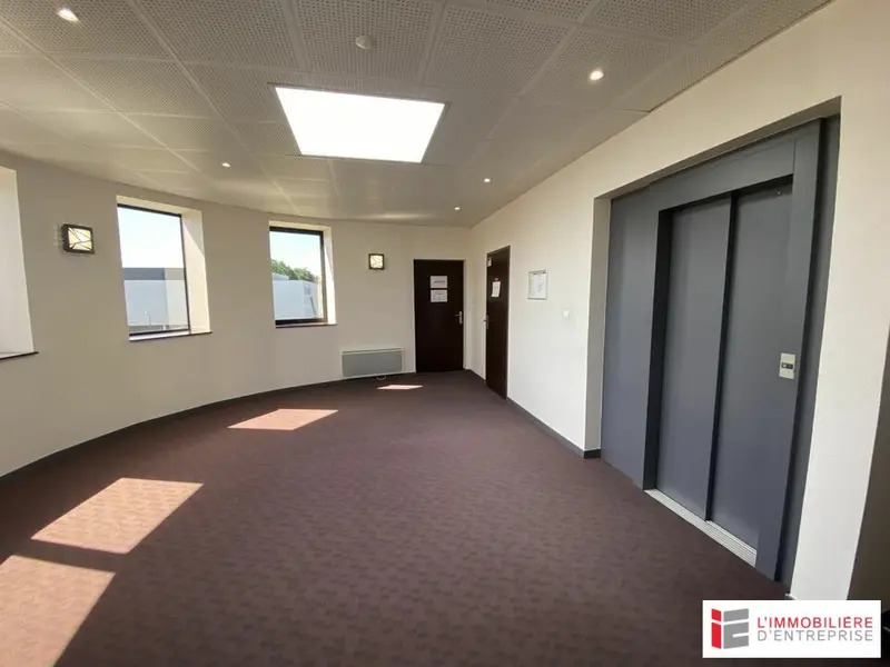 BUREAUX 85M² ESPACE PERFORMANCE SAINT GREGOIRE