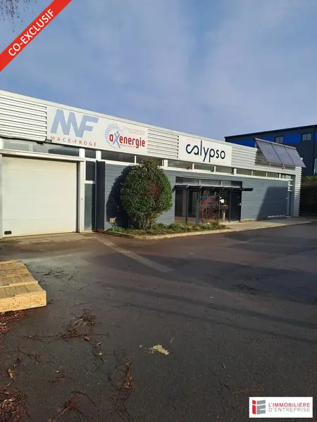 CESSON SEVIGNE - LOCAL D'ACTIVITE DE 1 090 M² ENVIRON A LA VENTE