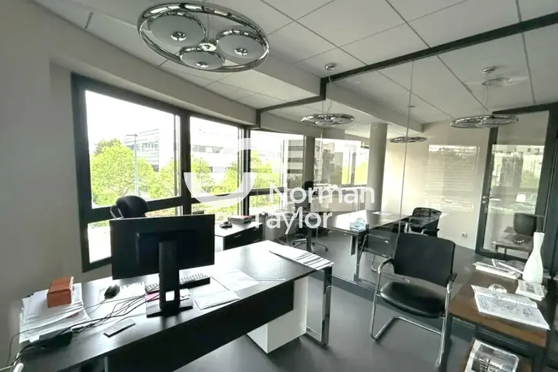 Bureaux à louer - 260 m² - Montpellier Millénaire 