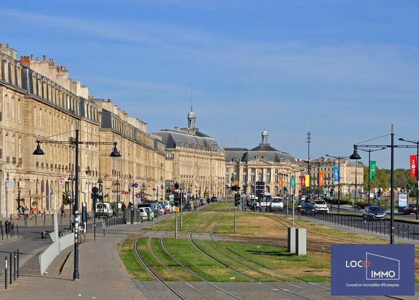 A louer Bureaux 875m² Bordeaux