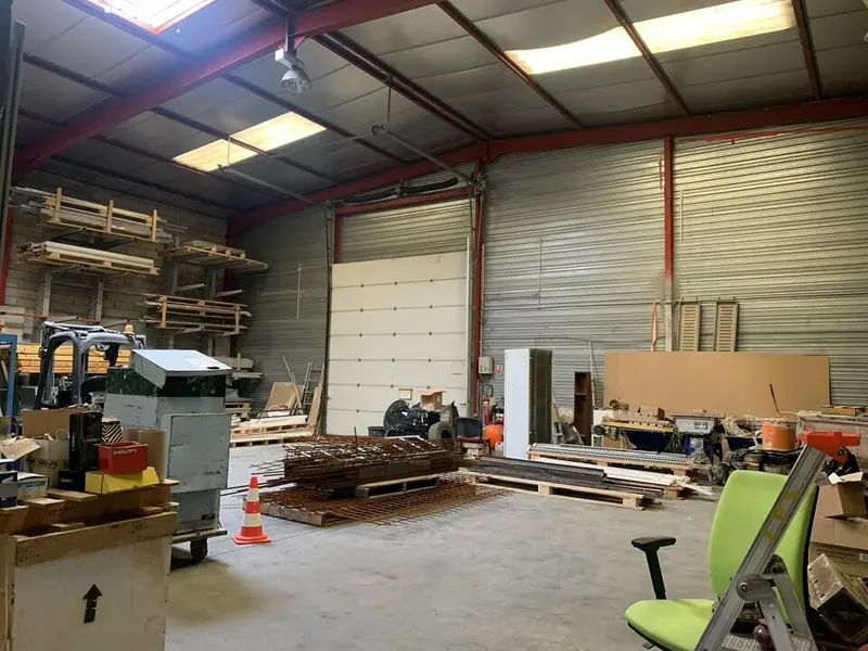A louer Entrepôt 1150m² Septèmes-les-Vallons
