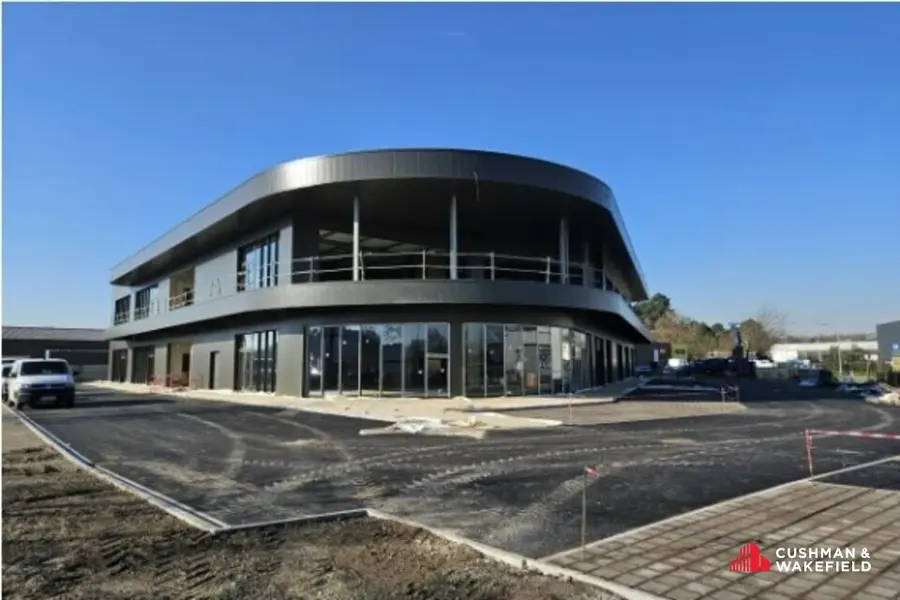 MARTILLAC Local commercial neuf 
