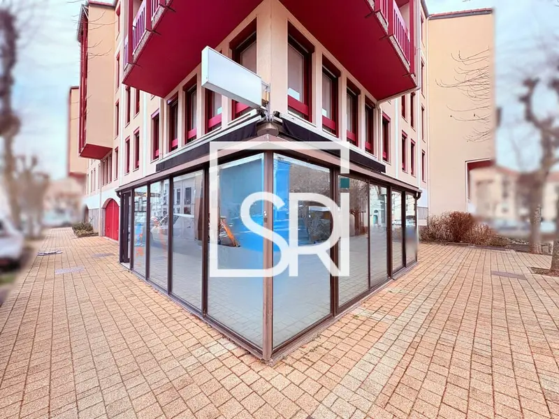 A louer Local commercial  102m² Chamalières