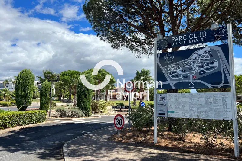 A louer Bureaux 148.9m² Montpellier