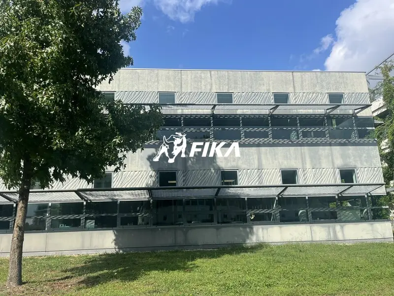 A LOUER BUREAUX 215 m² - (33700) MÉRIGNAC
