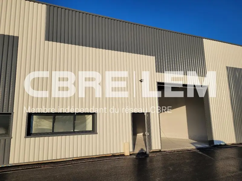 A louer Locaux d'activité 240m² Canteleu