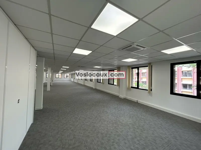 A louer Bureaux 392m² Valbonne