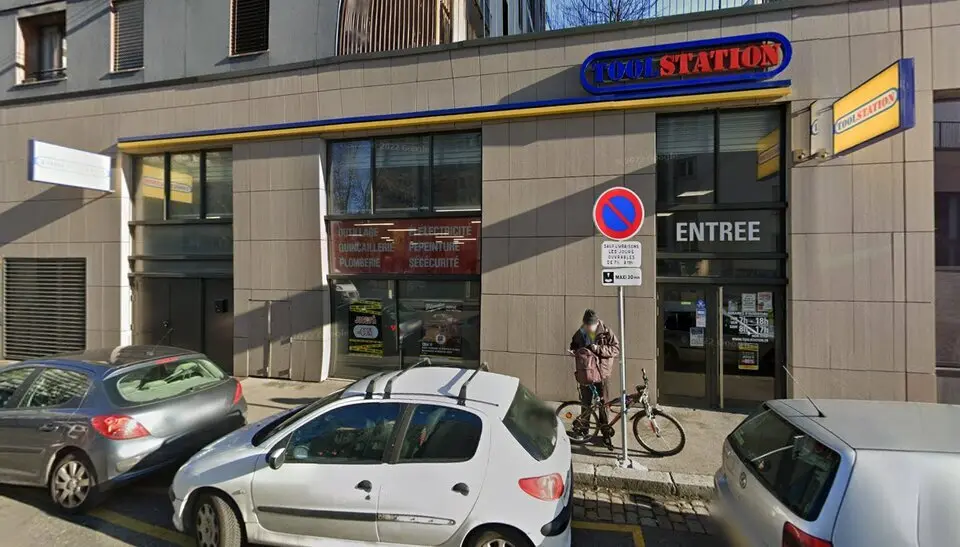 A louer Local commercial  307m² Lyon 08
