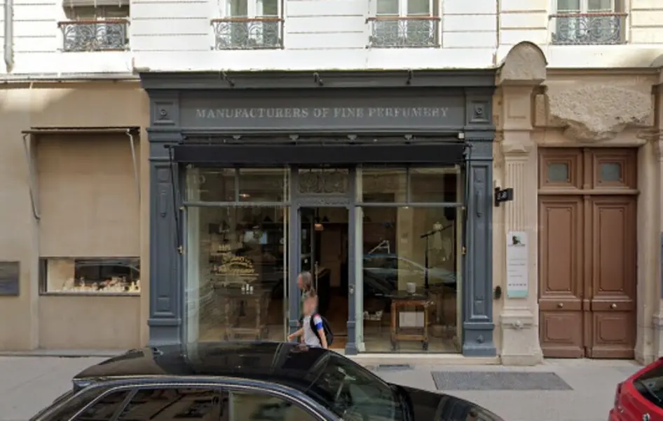 A louer Local commercial  33.8m² Lyon 02