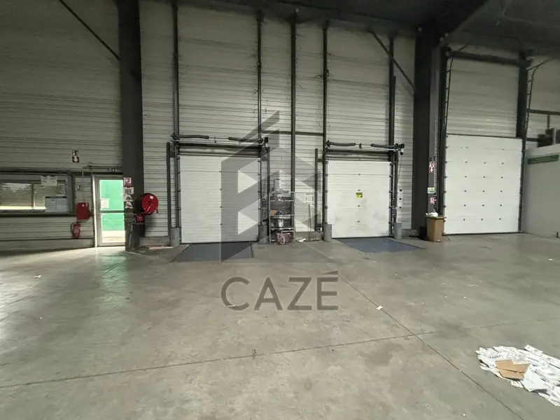 ENTREPÔT A LOUER - BLANQUEFORT  