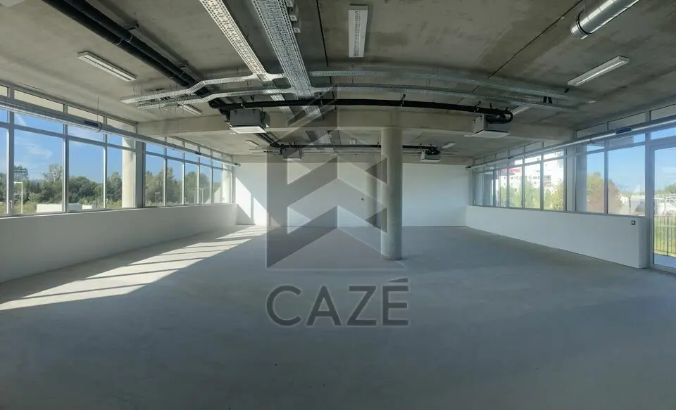 BUREAUX NEUF A LOUER - DOMAINE DE GENESTE - VILLENAVE D'ORNON