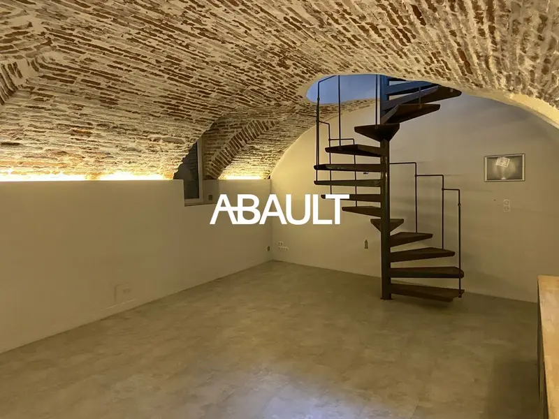 A louer Local commercial  117.86m² Toulouse