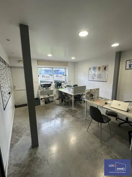 A louer Locaux d'activité 138m² Le Haillan