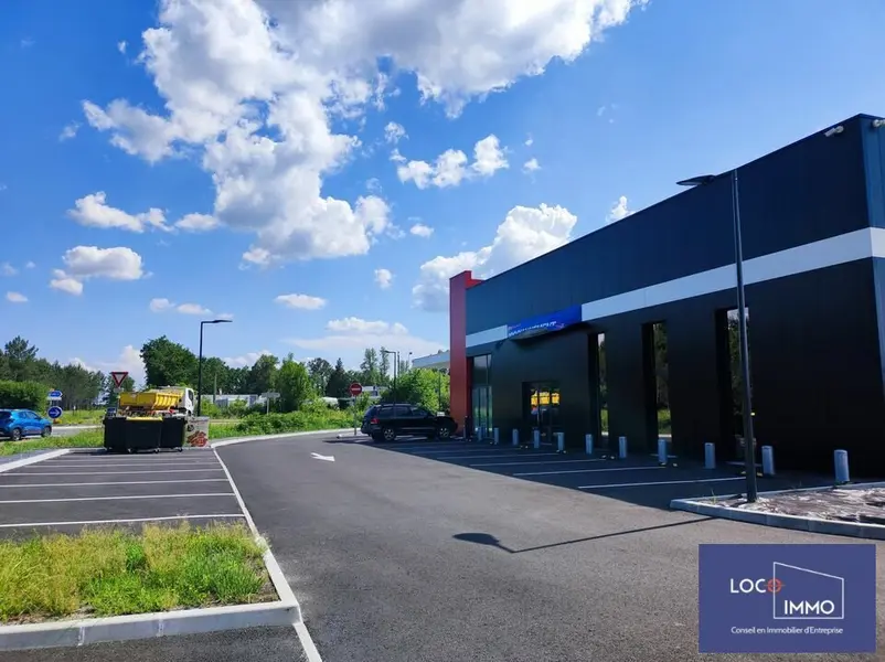 A louer Locaux d'activité 590m² Saint-Jean-d'Illac