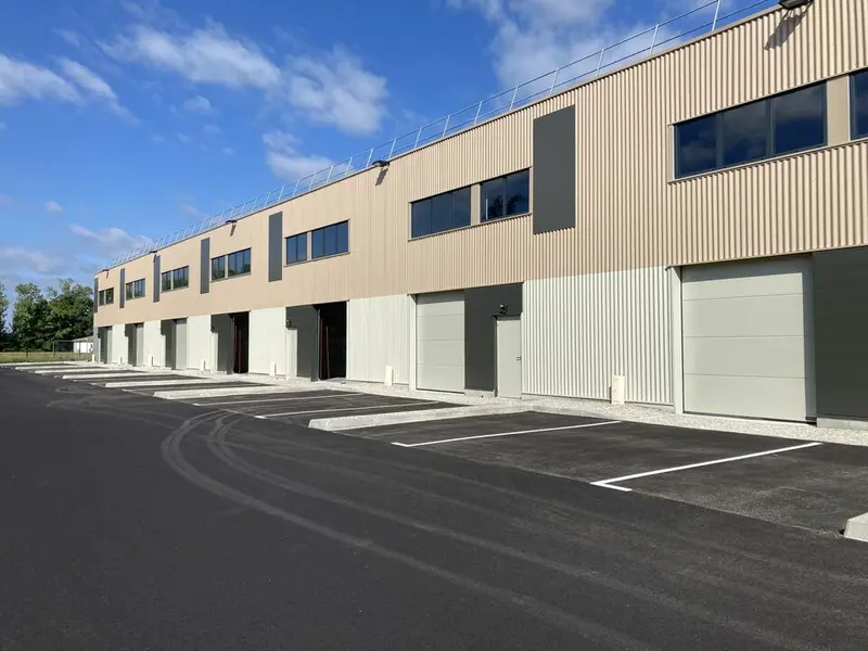 A VENDRE LOCAL D'ACTIVITÉ 187 M² - (82000) MONTAUBAN 