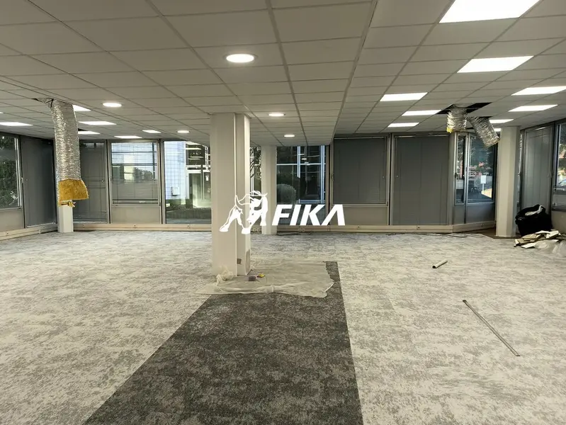 A LOUER BUREAUX 181m²- TOULOUSE (31200)