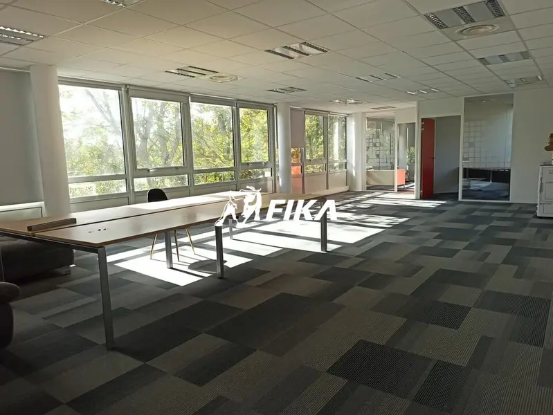 BUREAUX  A LOUER 385m ² - (31670) LABEGE
