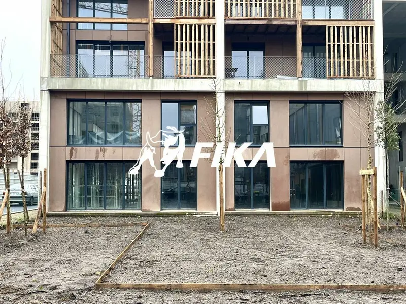 Local Commercial à vendre - (33100) - 150 m²