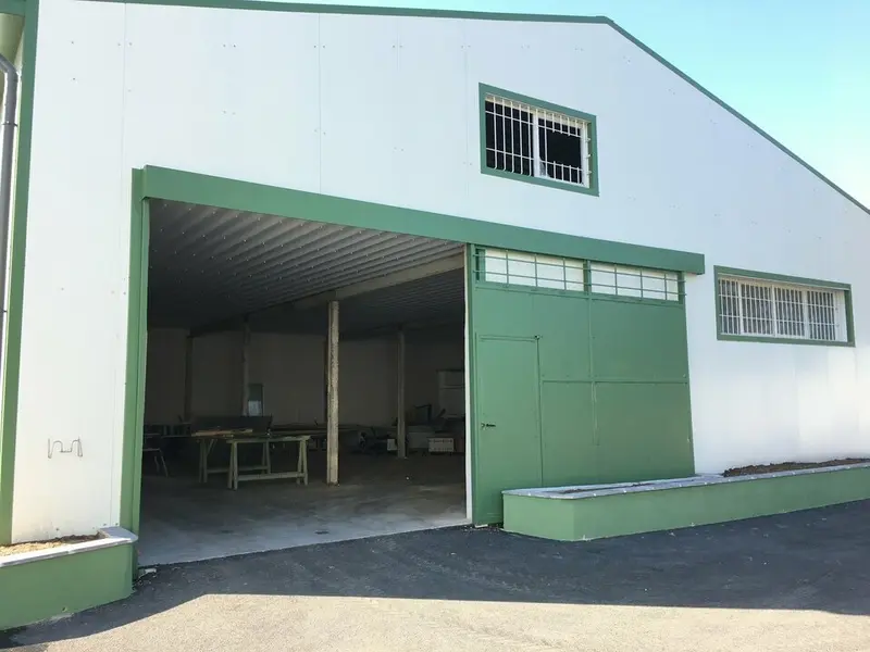 ENTREPOT A LOUER 13420 GEMENOS