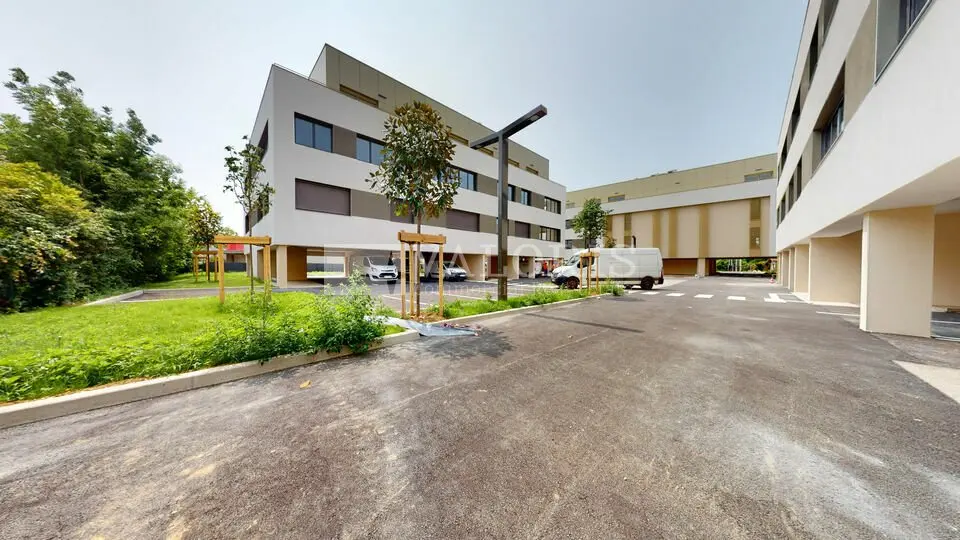 A louer Bureaux 747.46m² Dardilly