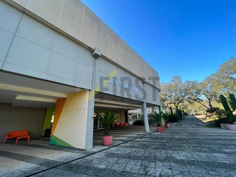 A louer Bureaux 81m² Biot