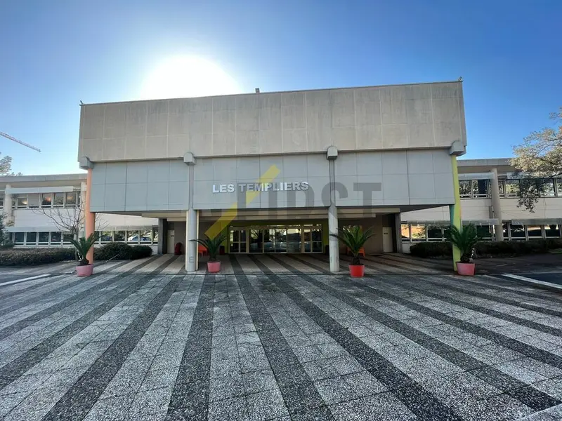 A louer Bureaux 153m² Biot