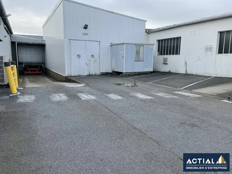  NANTES EST CARREFOUR LA BEAUJOIRE - QUAI