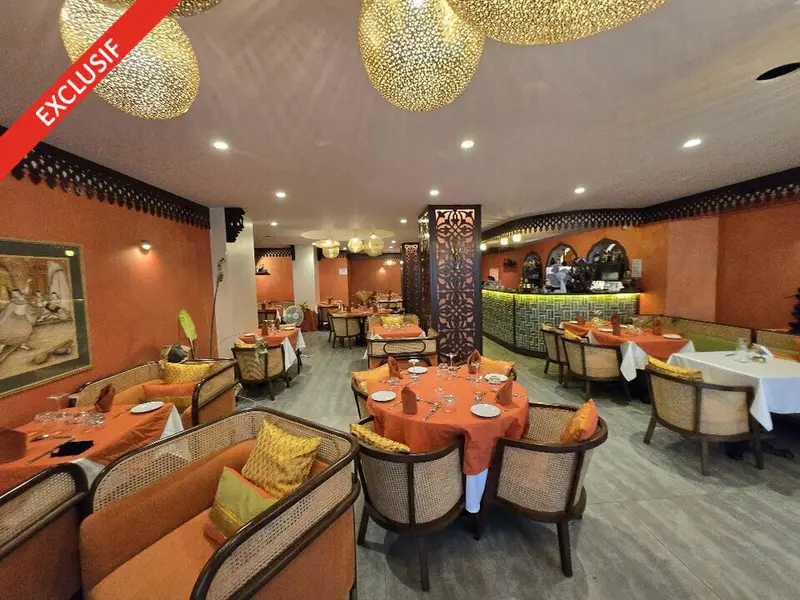 A louer Local commercial  219m² Nice