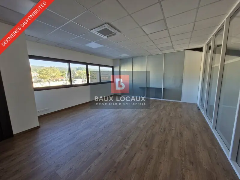  BUREAU EXCELLENT ETAT LA FARE LES OLIVIERS A LOUER