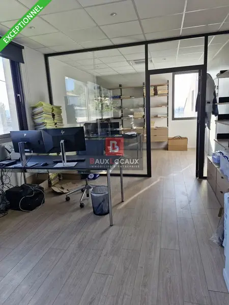 A louer Locaux d'activité 152m² La Fare-les-Oliviers