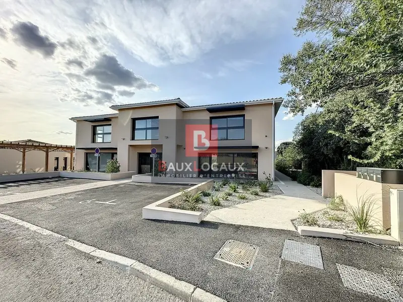 A louer Bureaux 147m² Morières-lès-Avignon