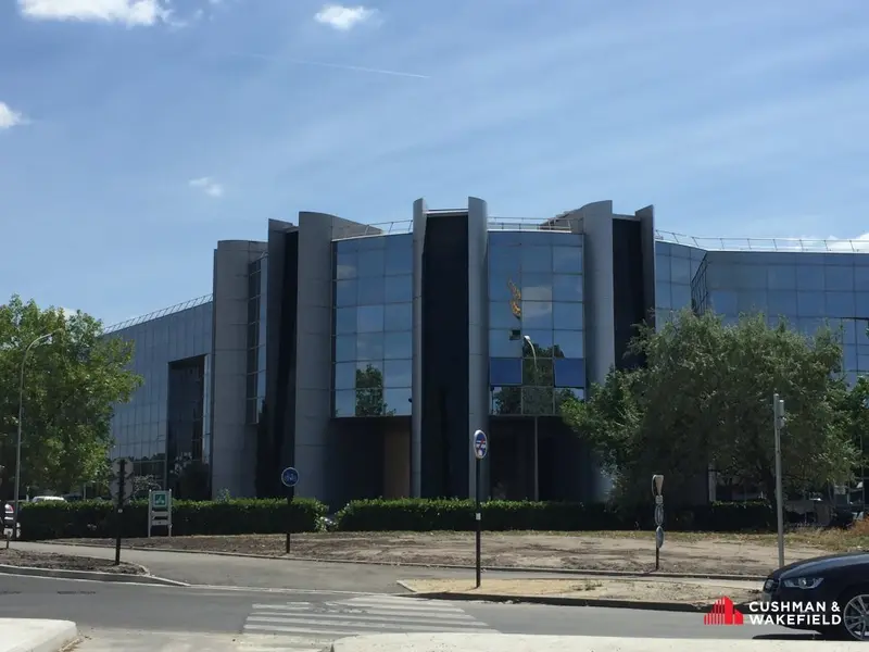 Bègles, bureaux de 154 m² à la location