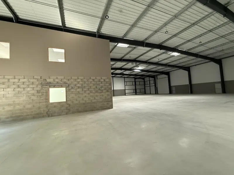 Entrepôt / Activité à louer - Beauvais (60000) - 691 m² - 6 041 €/mois