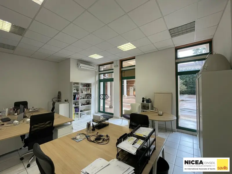 A vendre Local commercial  42m² Nice