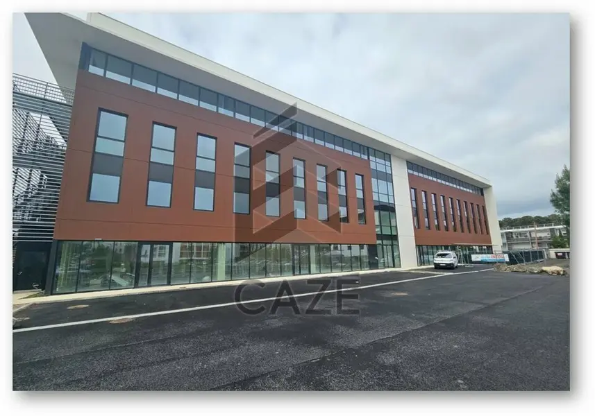 Bureau à vendre - Mérignac (33700) - 244 m²
