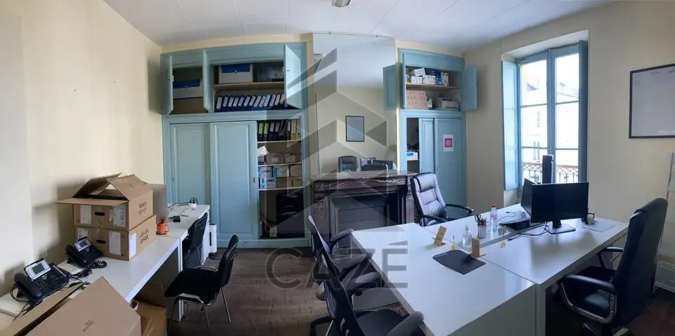 BUREAUX A LA LOCATION - BORDEAUX TRIANGLE D'OR