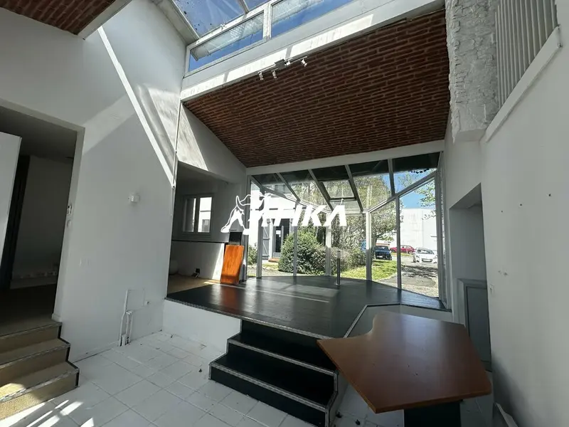 A LOUER BUREAUX 130 m² - (31120) Toulouse Portet sur Garonne