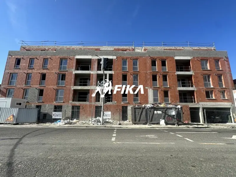 A VENDRE LOCAL COMMERCIAL 49 m² - (31200)TOULOUSE