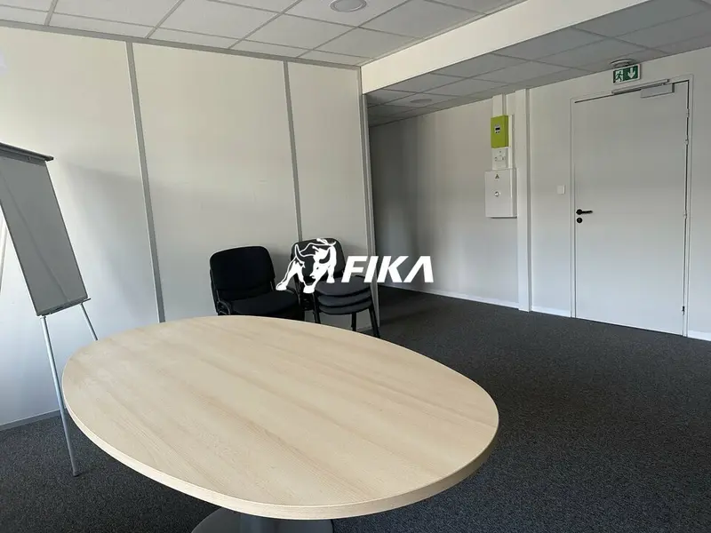 A VENDRE BUREAUX 358 m² - (31100) TOULOUSE